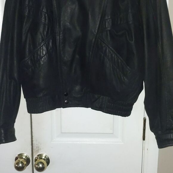 I.O.U. 100% leather bomber jacket  Sz M NWOT - Picture 2 of 6